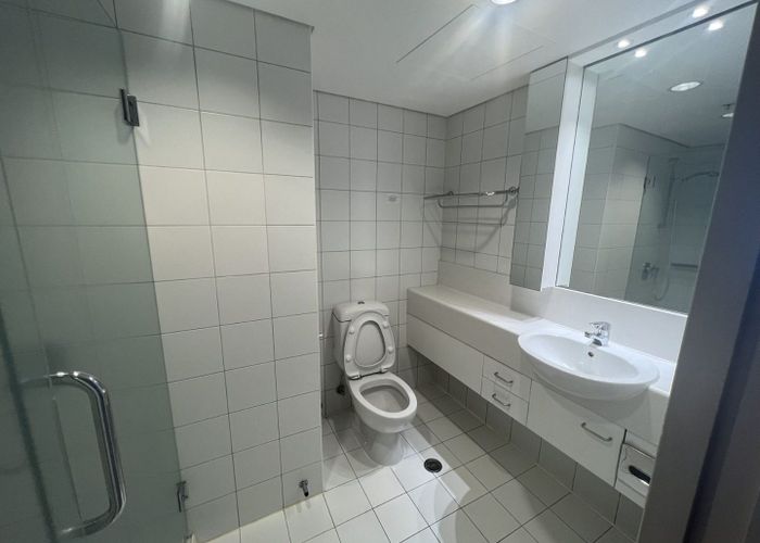  at 9-17 Byron Ave, Takapuna, North Shore City, Auckland
