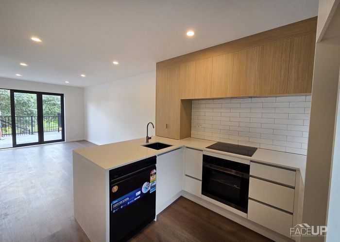  at 3/10 Ngaroma House Drive, Hobsonville, Waitakere City, Auckland