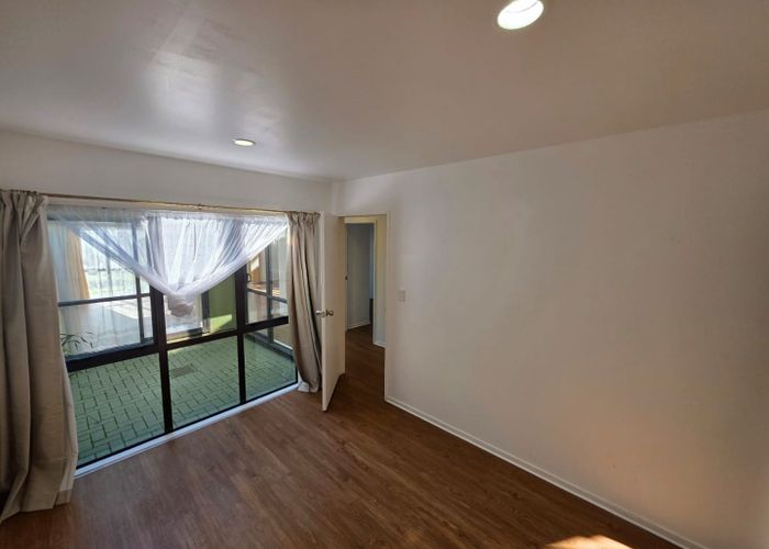  at 3 Puma Drive, Golflands, Manukau City, Auckland