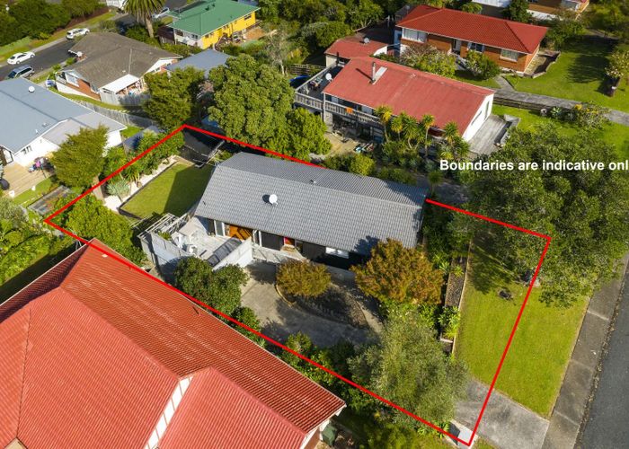  at 15 Welland Place, Hillcrest, Auckland