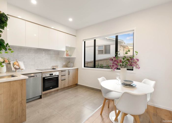  at 11/9 Schnapper Rock Road, Albany, North Shore City, Auckland