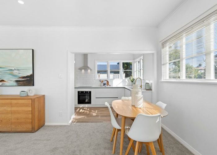  at 9 Parry Street, Sandringham, Auckland