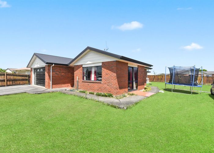  at 1 Corsair Place, Melville, Hamilton
