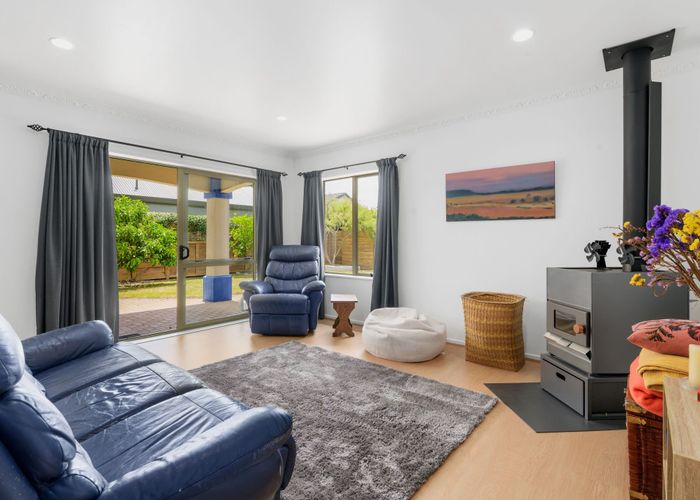  at 61 Nielsen Gardens, Rototuna, Hamilton