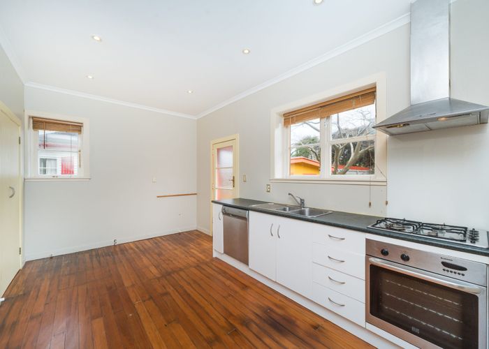  at 121 Savage Crescent, West End, Palmerston North