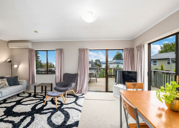  at 2/26 Angela Place, Kinloch, Taupō