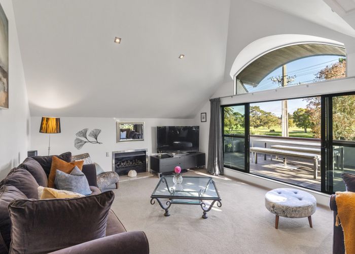  at 56A Wairoa Road, Narrow Neck, Auckland