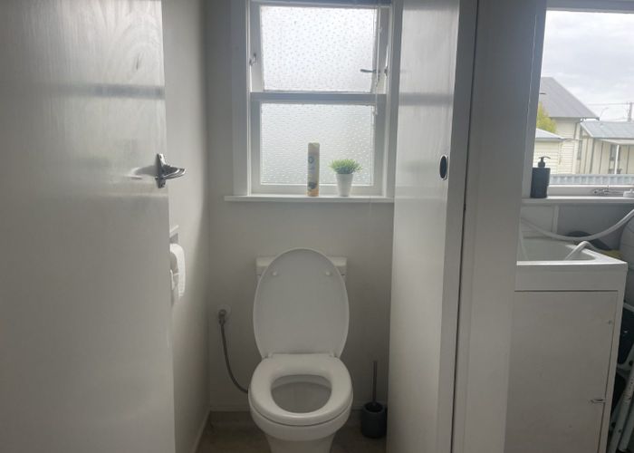  at 106 Nottingley Road, Frimley, Hastings