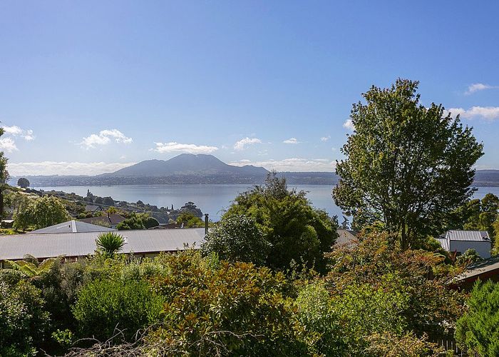  at 16 Brunette Drive, Acacia Bay, Taupo