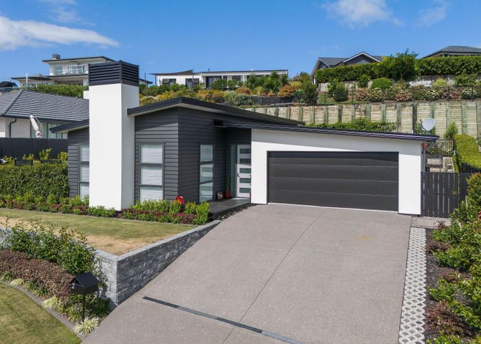  at 2 Te Kaka Place, Omokoroa