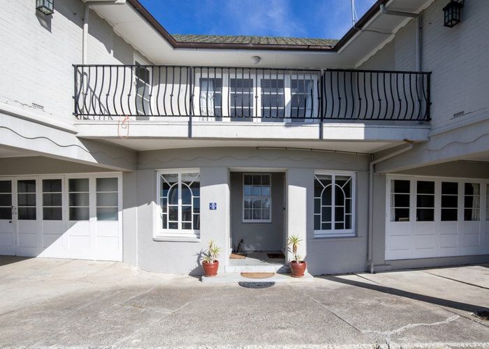  at 8 Happy Home Road, Westmorland, Christchurch City, Canterbury