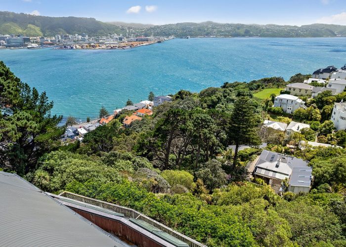  at 16 Palliser Road, Roseneath, Wellington, Wellington
