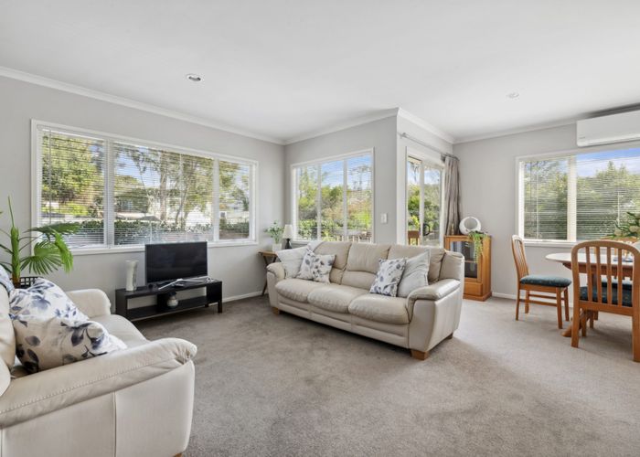  at 74A Marlborough Avenue, Glenfield, Auckland