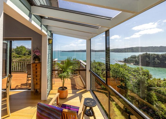  at 63 Kennedy Point Road, Surfdale, Waiheke Island, Auckland