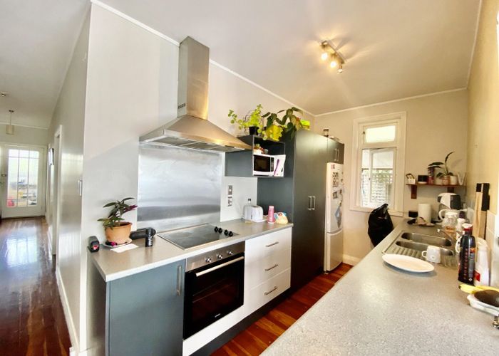  at 76 Ferndale Road, Mount Wellington, Auckland