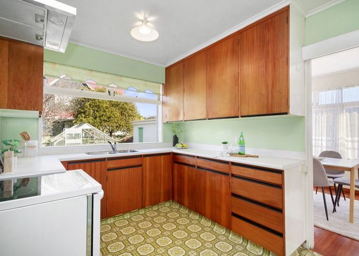  at 42 Orr Crescent, Lower Hutt, Lower Hutt, Wellington