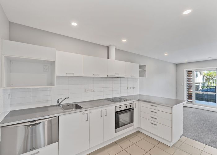  at A10/71 Spencer Road, Oteha, North Shore City, Auckland