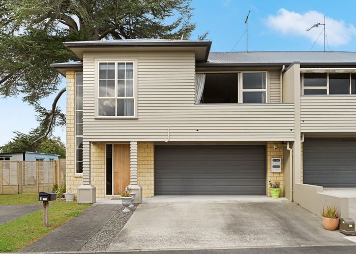  at 1 Blue Cedar Lane, Enderley, Hamilton, Waikato