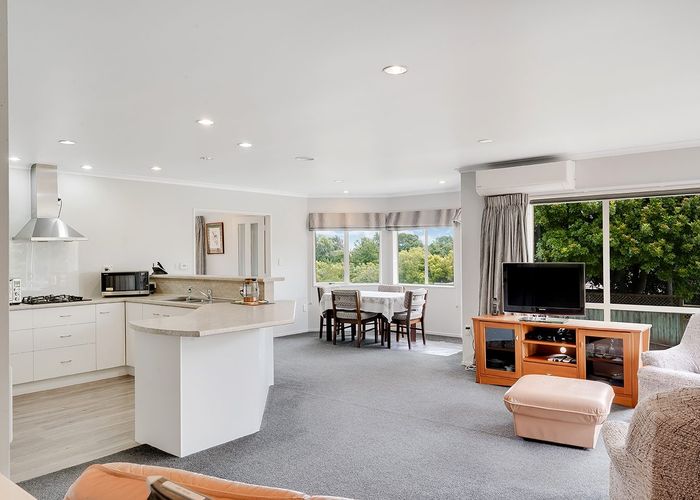  at 9 Aloma Way, Glenview, Hamilton, Waikato