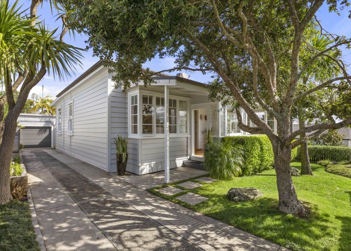  at 37 Abbotsford Terrace, Devonport, Auckland