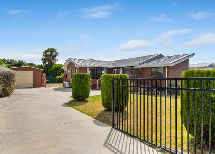  at 28 Kiharoa Street, Otaki Beach, Otaki
