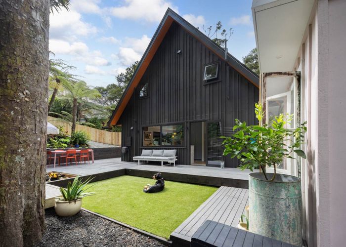  at 324 Huia Road, Titirangi, Waitakere City, Auckland