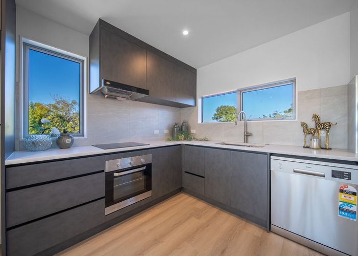  at 26 Trojan Crescent, New Lynn, Waitakere City, Auckland