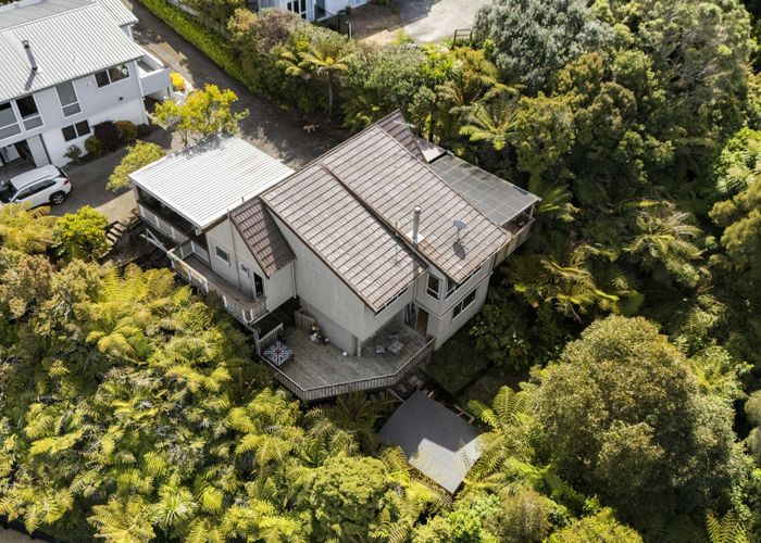  at 2/10 Barker Rise, Northcross, Auckland