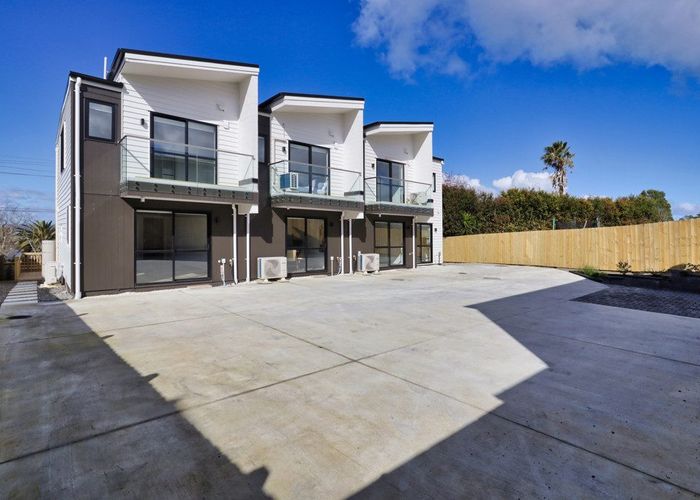  at 4C Hepburn Road, Glendene, Auckland