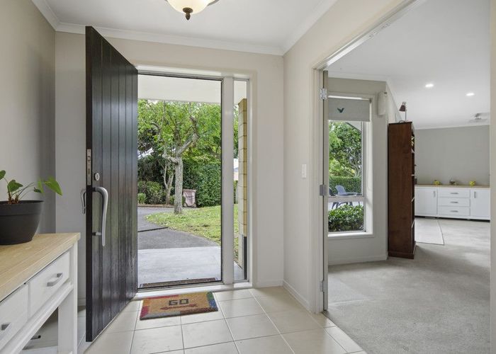  at 10 Ernest Shackleton Place, Waiuku, Waiuku