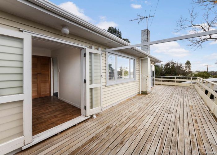  at 52 Beaubank Road, Kelston, Waitakere City, Auckland