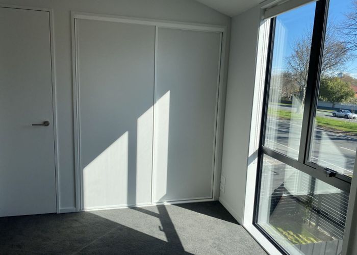  at 2/302 Fitzgerald Avenue, Christchurch Central, Christchurch