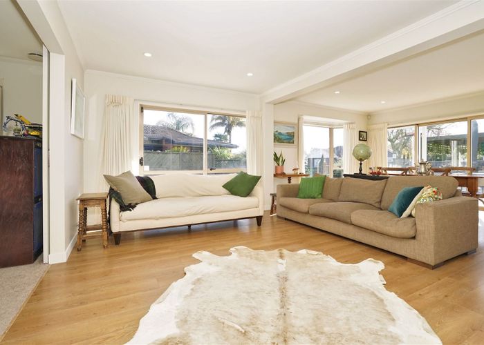  at 16 Harrowfield Drive, Harrowfield, Hamilton