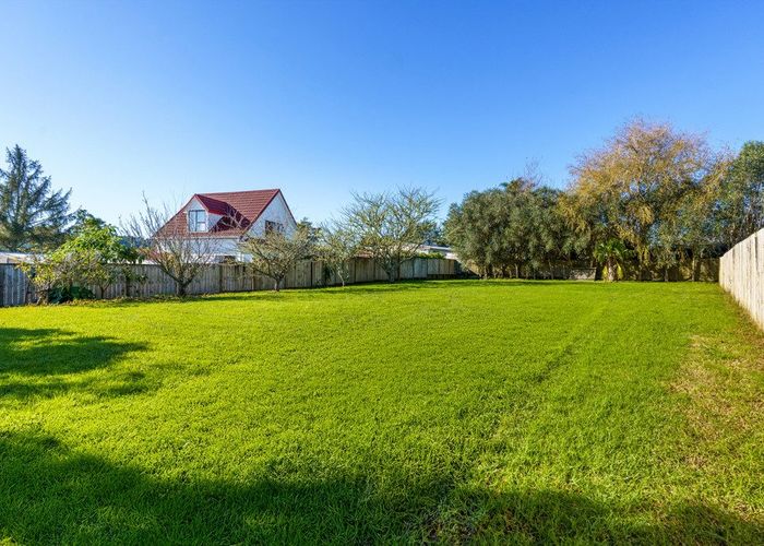  at 3 Cambridge Road, Riverhead, Rodney, Auckland