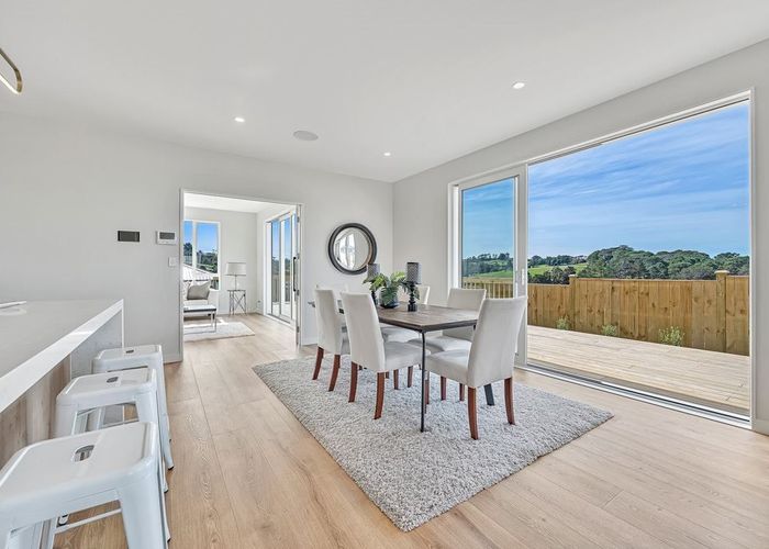  at 10 Lumber Rise, Swanson, Auckland