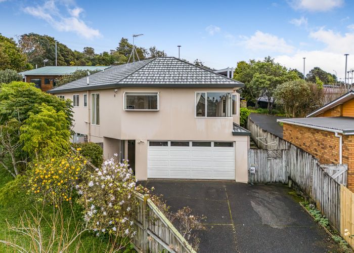  at 2/3 Jacanas Place, Unsworth Heights, North Shore City, Auckland