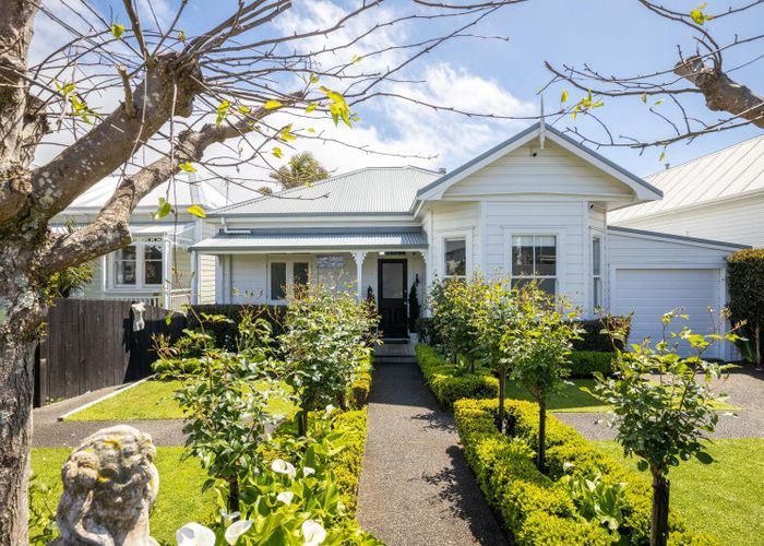  at 122 Hine Street, New Plymouth, New Plymouth