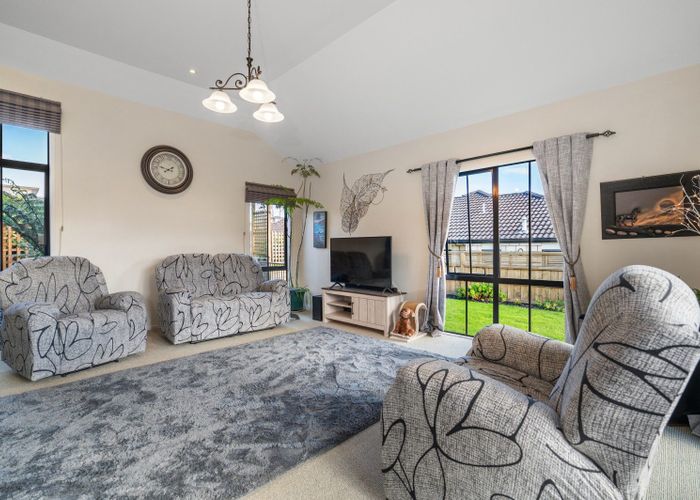  at 2 Holcombrooke Lane, Welcome Bay, Tauranga, Bay Of Plenty