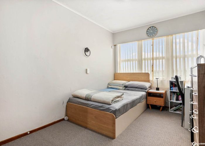  at 2/243A St George Street, Papatoetoe, Manukau City, Auckland