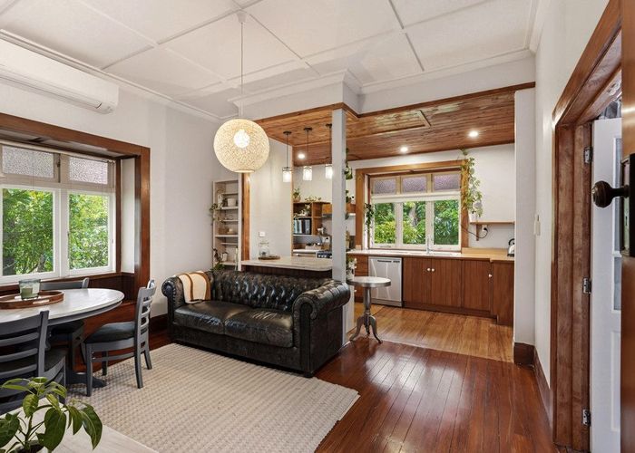  at 24 Myrtle Street, Hamilton East, Hamilton, Waikato