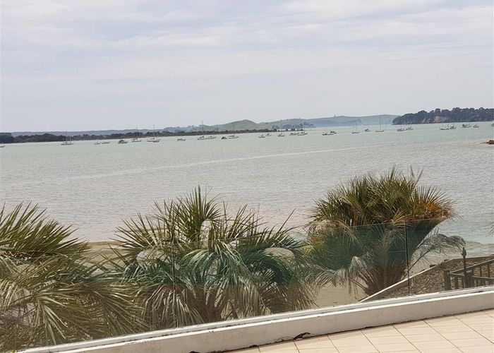  at 102 Bramley Dr, Farm Cove, Manukau City, Auckland