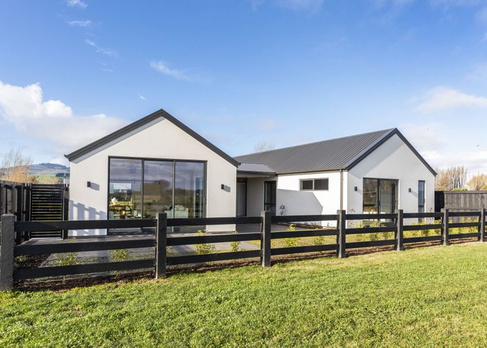  at 100 Skibbereen Drive, Halswell, Christchurch City, Canterbury