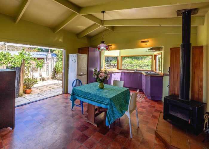  at 134 Fairview Crescent, Omiha, Waiheke Island, Auckland