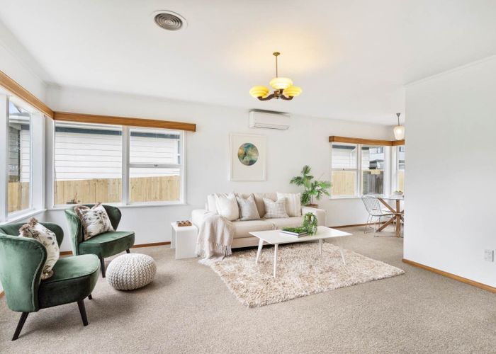  at 15 Rambler Crescent, Beach Haven, Auckland