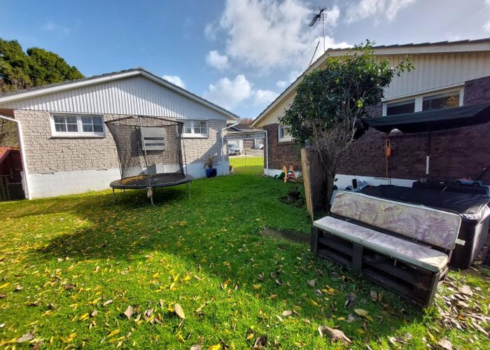  at 4/95 Panama Road, Mount Wellington, Auckland
