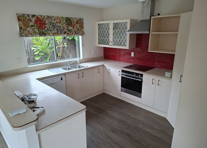 at 21 Rutherford Drive, Waikanae Beach, Kapiti Coast, Wellington