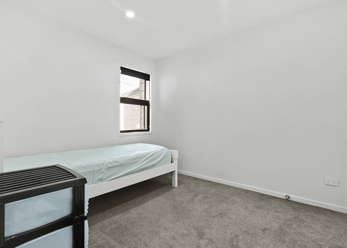  at 10 Karoro Road, Flat Bush, Manukau City, Auckland