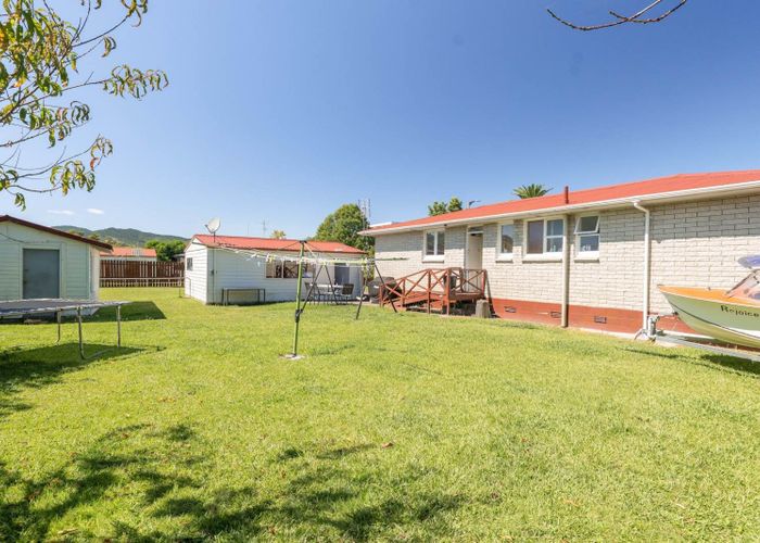  at 19  Lee Avenue, Paeroa, Hauraki, Waikato
