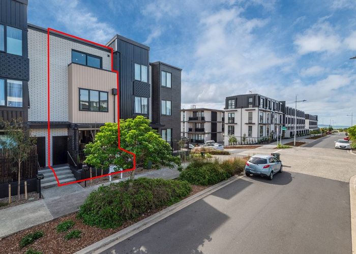  at 2/19 Windlass Street (Kahu), Long Bay, North Shore City, Auckland