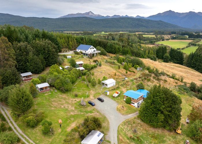  at 270 Hillside-Manapouri Road, Manapouri, Southland, Southland